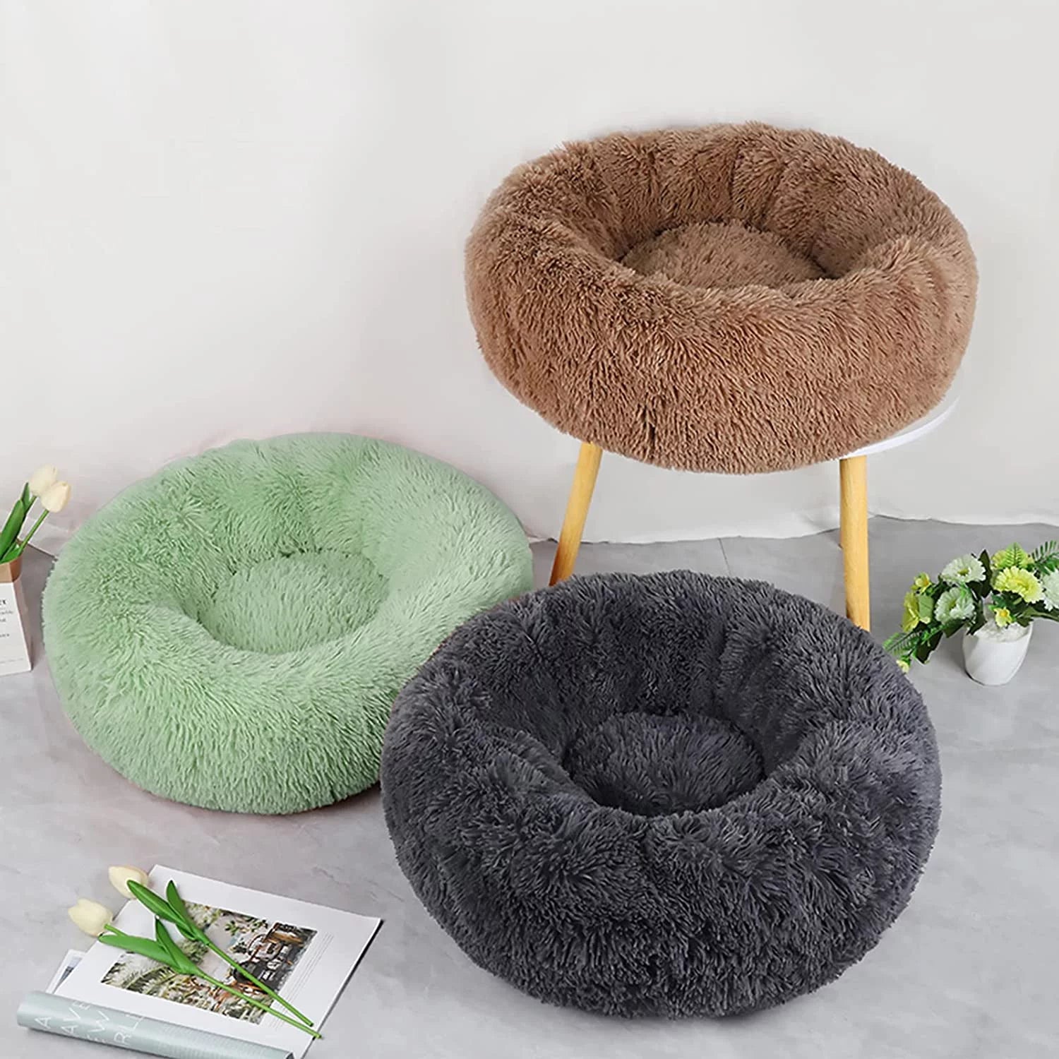 Dog Bed & Cat Bed, Anti-Anxiety Puppy Bed Warming Cozy round Soft Pet Bed, Machine Washable Calming Donut Bed